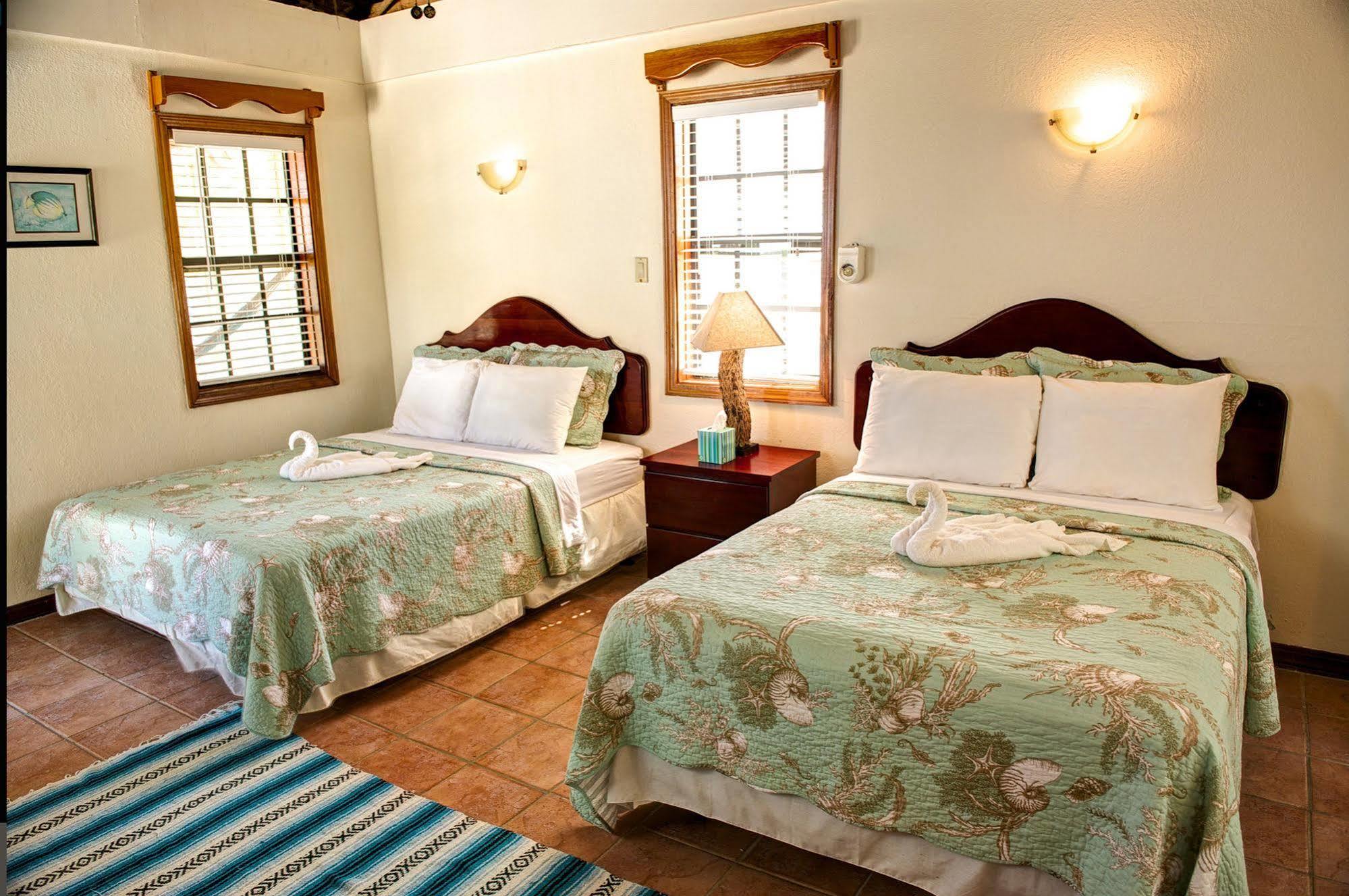 Blackbird Caye Resort Turneffe Atoll Екстер'єр фото